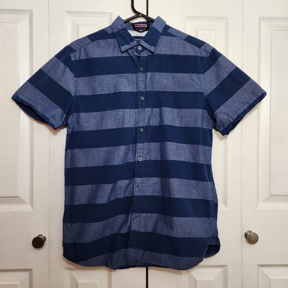 Denim & Flower Short Sleeve Button Up